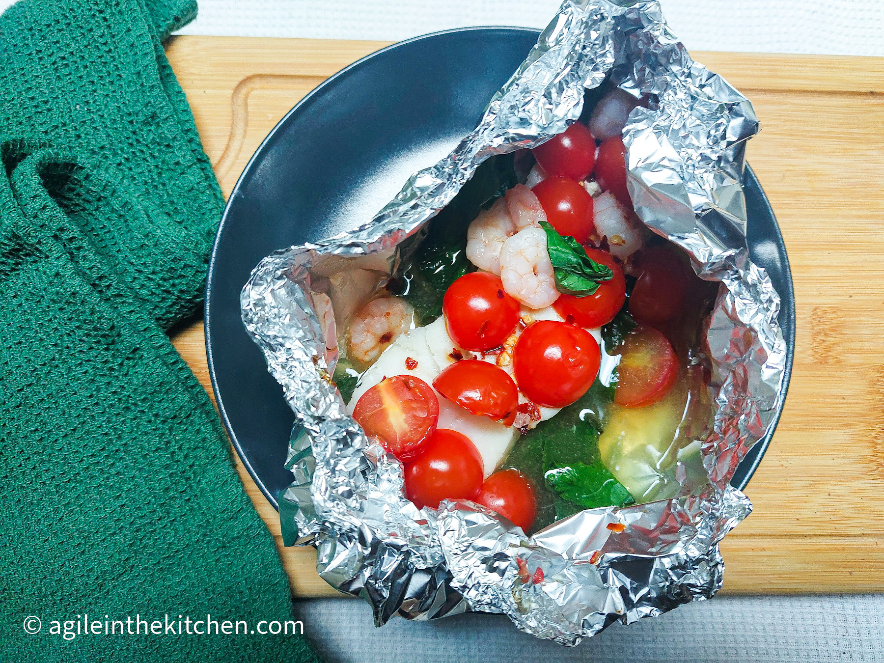 Fish parcels with spicy shrimp